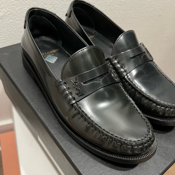 YSL Saint Laurent loafers shiny leather size 36.5 with logo - Picture 1 of 9